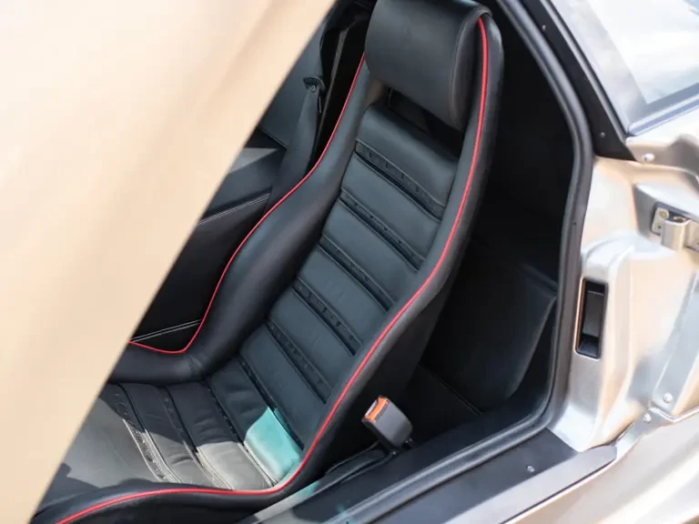 1996 Lamborghini Diablo - Image 13 of 30
