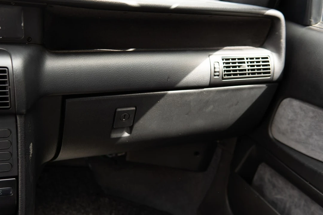 1996 Lancia Delta 2nd Gen - Image 23 of 30