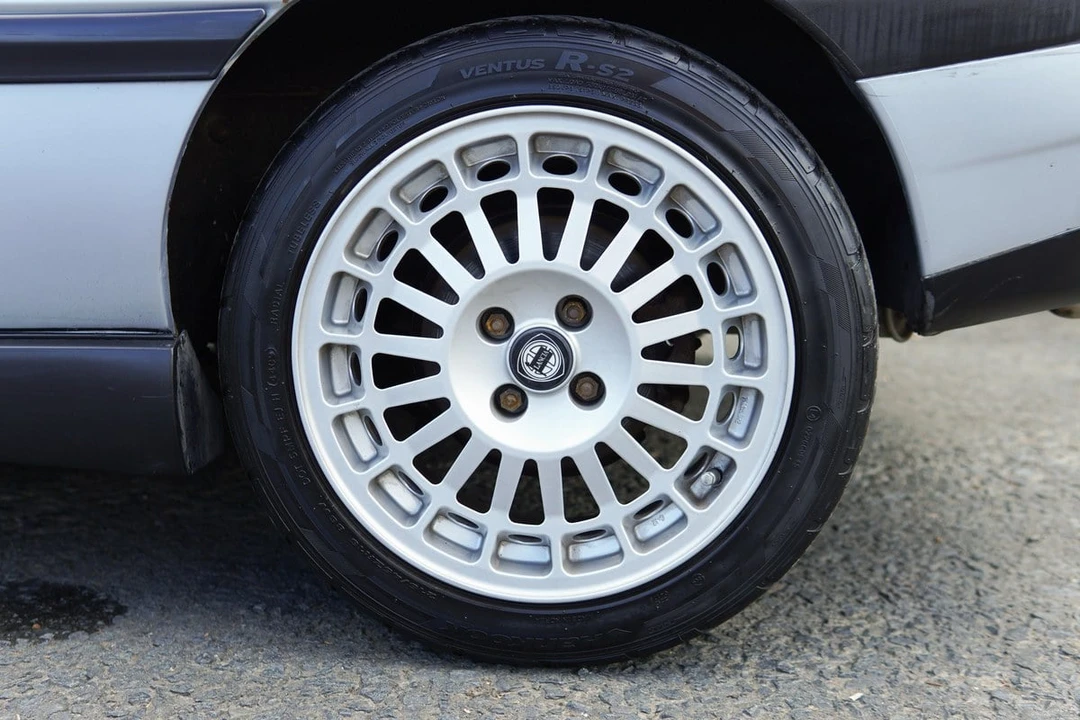 1996 Lancia Delta 2nd Gen - Image 16 of 30