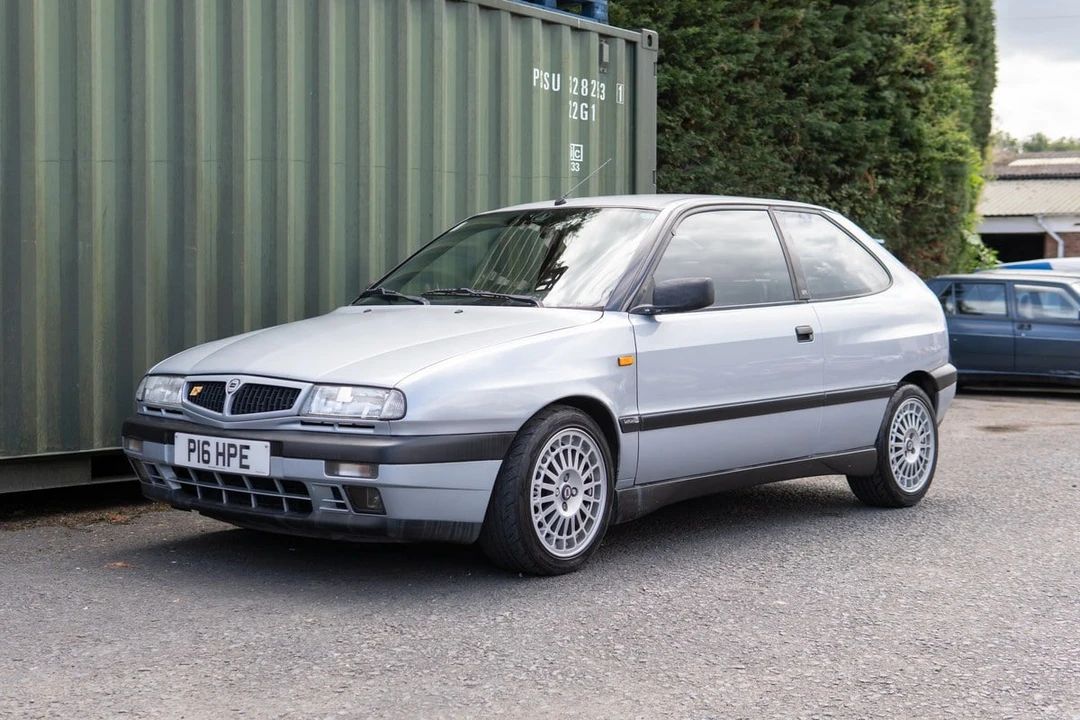 1996 Lancia Delta 2nd Gen - Image 2 of 30