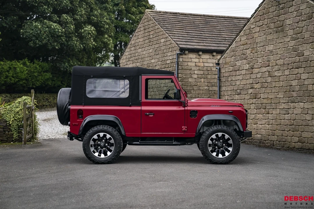 1996 Land Rover Defender 90 - Image 8 of 21