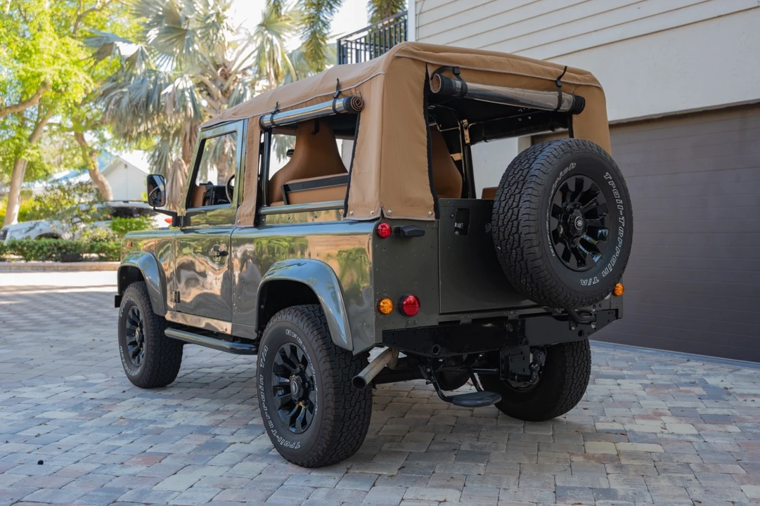 1996 Land Rover Defender - Image 5 of 26