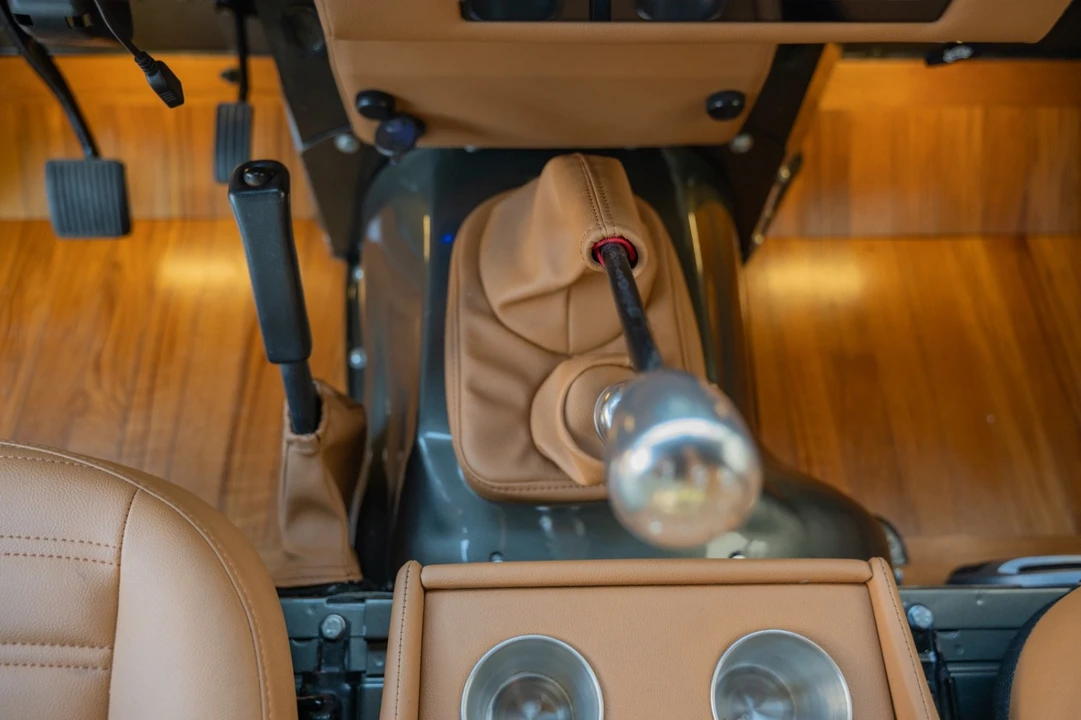 1996 Land Rover Defender - Image 10 of 26