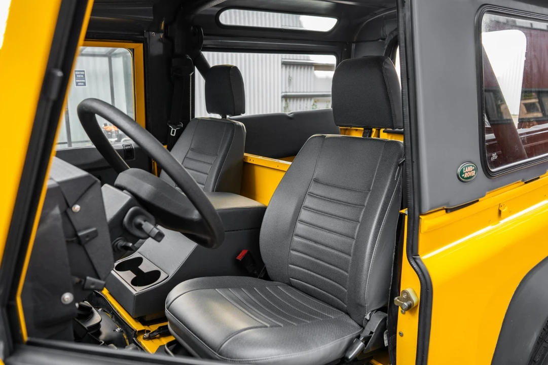 1996 Land Rover Defender - Image 16 of 31