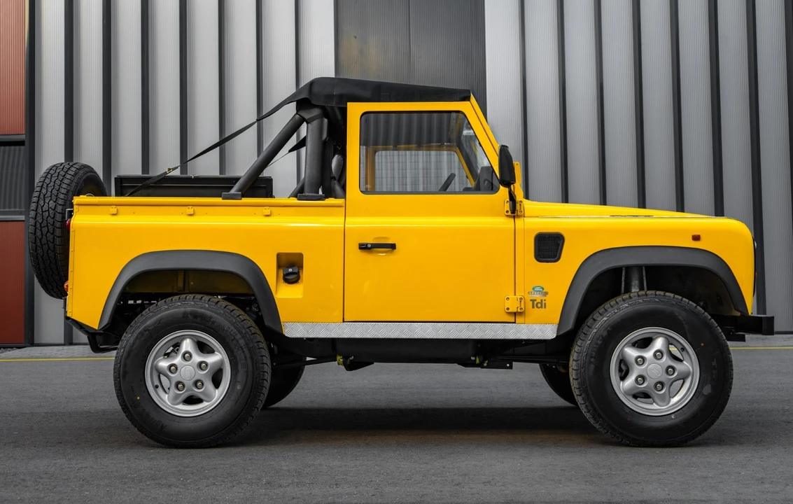 1996 Land Rover Defender - Image 5 of 31