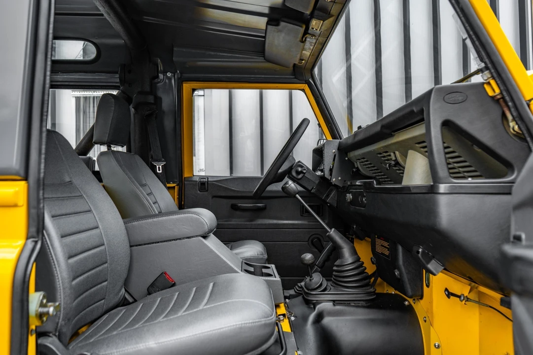 1996 Land Rover Defender - Image 17 of 31