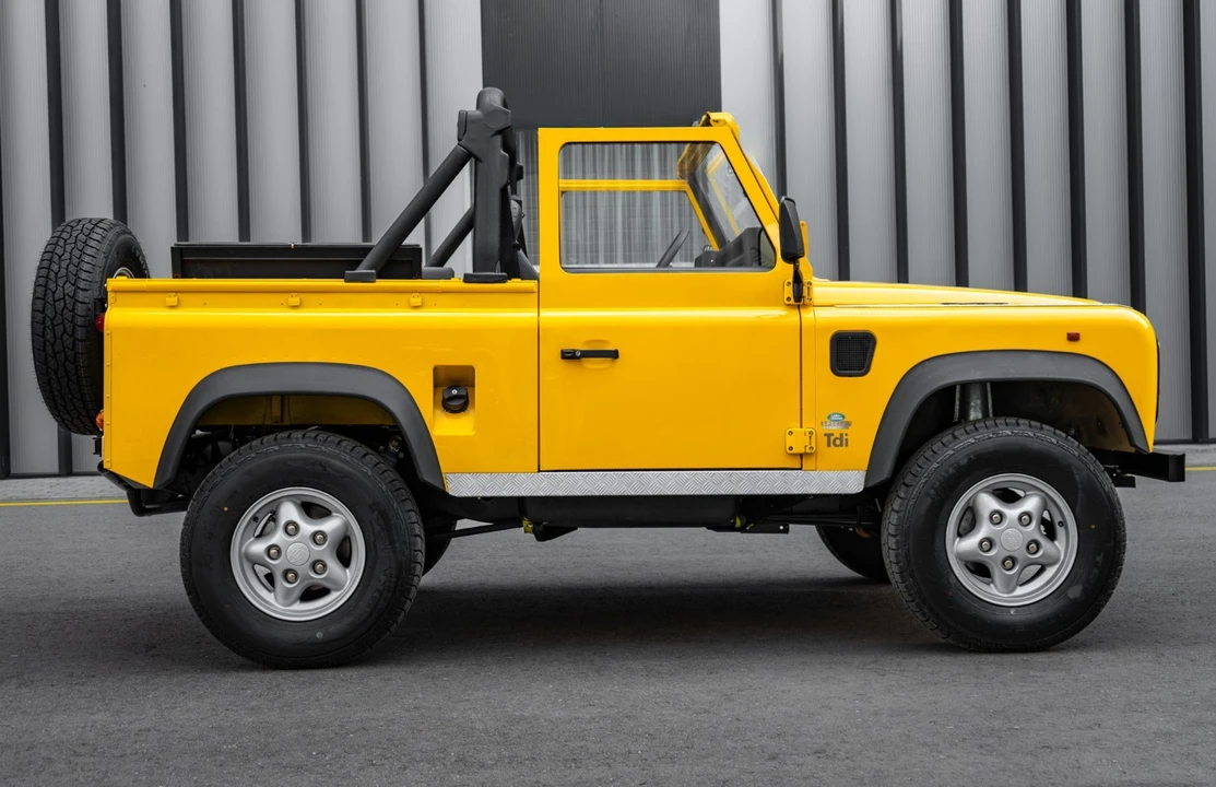 1996 Land Rover Defender - Image 8 of 31