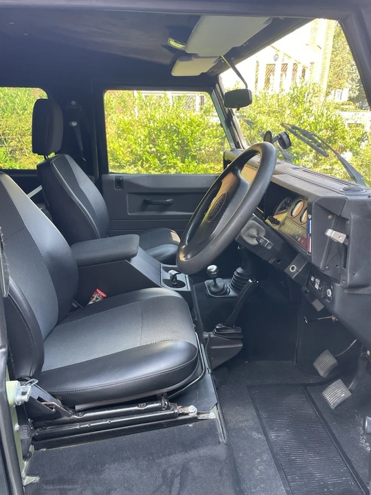 1996 Land Rover Defender - Image 6 of 9