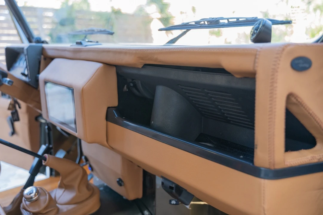 1996 Land Rover Defender - Image 11 of 26