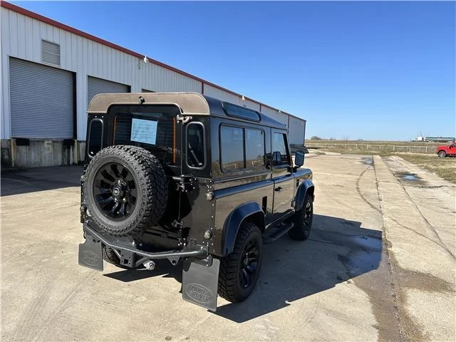 1996 Land Rover Defender 90 - Image 9 of 12