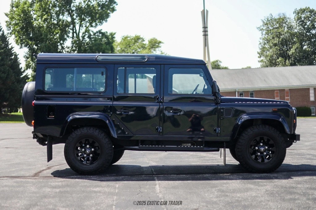 1996 Land Rover Defender 110 - Image 9 of 12