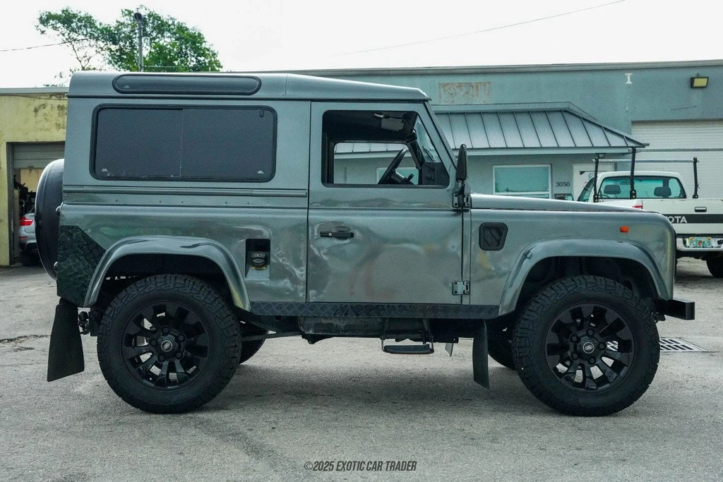 1996 Land Rover Defender - Image 9 of 12