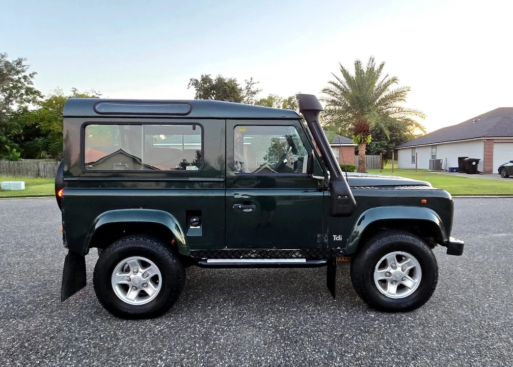 1996 Land Rover Defender - Image 3 of 10
