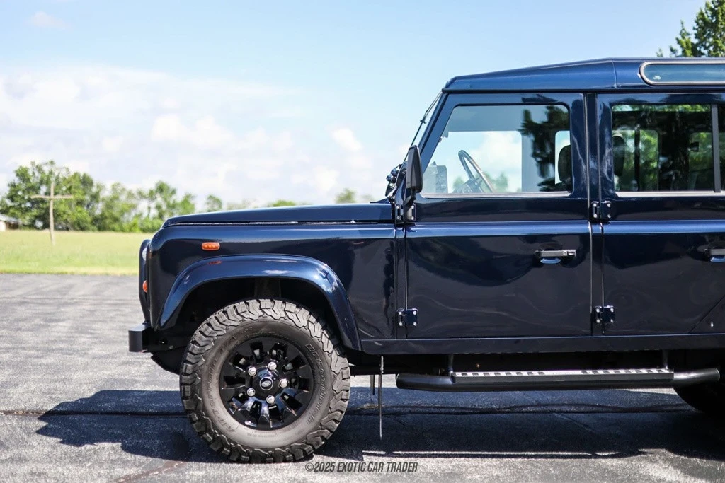1996 Land Rover Defender 110 - Image 4 of 12