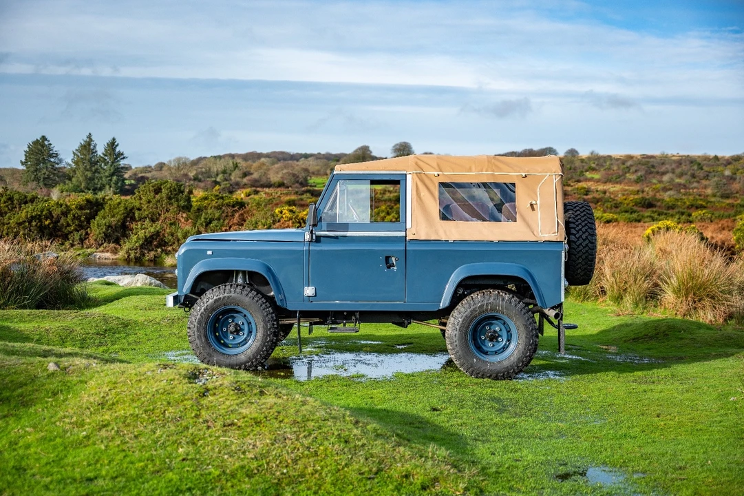 1996 Land Rover Defender - Image 11 of 21