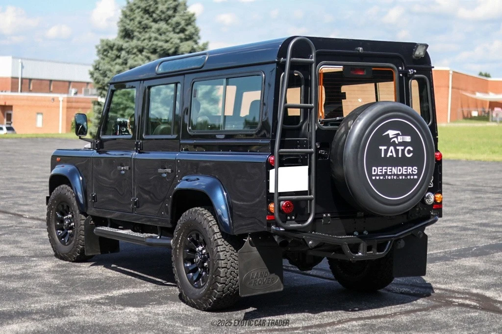 1996 Land Rover Defender 110 - Image 6 of 12