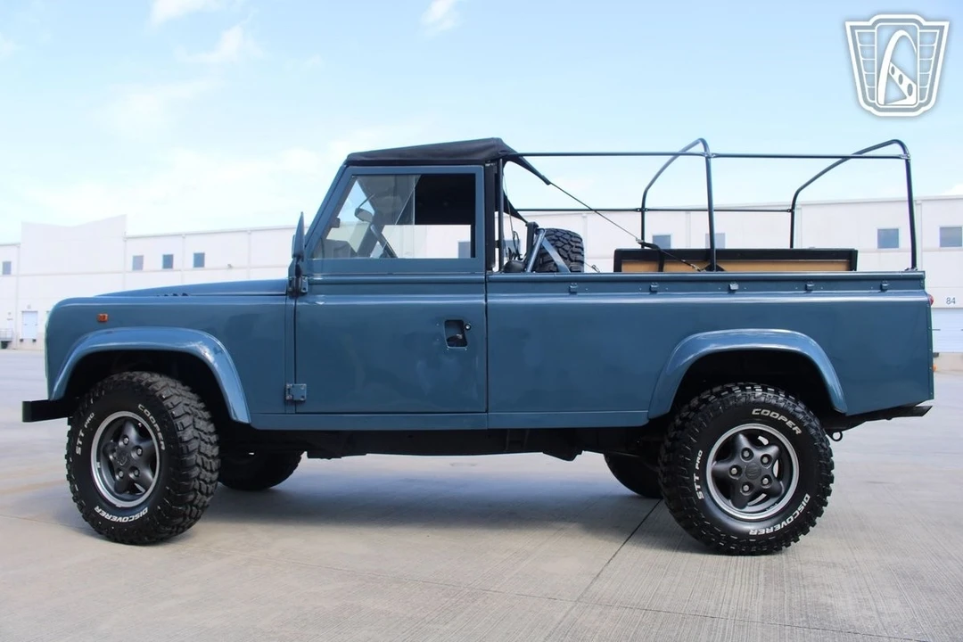 1996 Land Rover Defender - Image 7 of 12