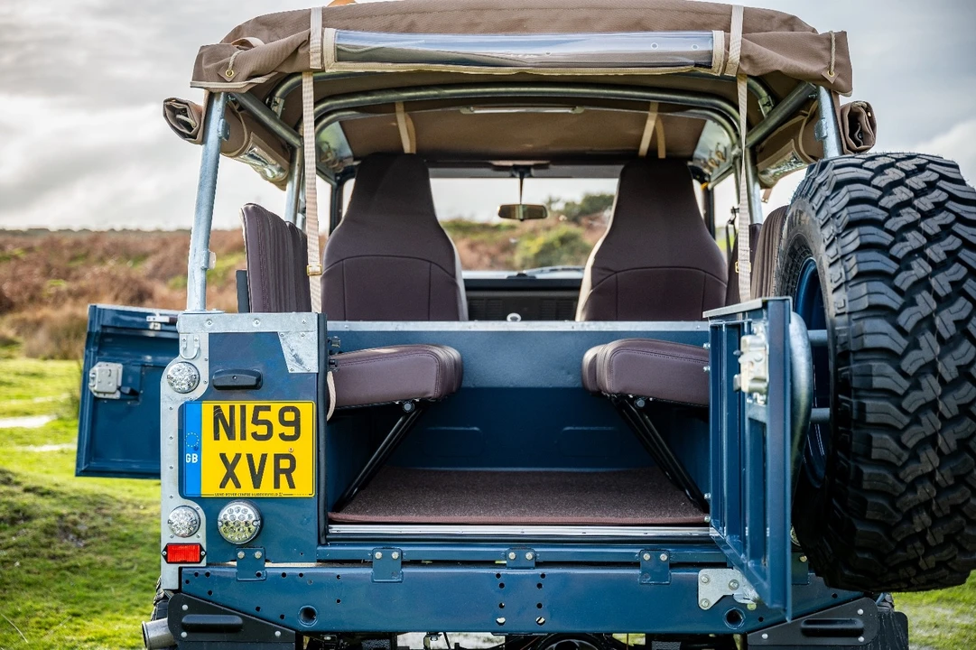 1996 Land Rover Defender - Image 8 of 21