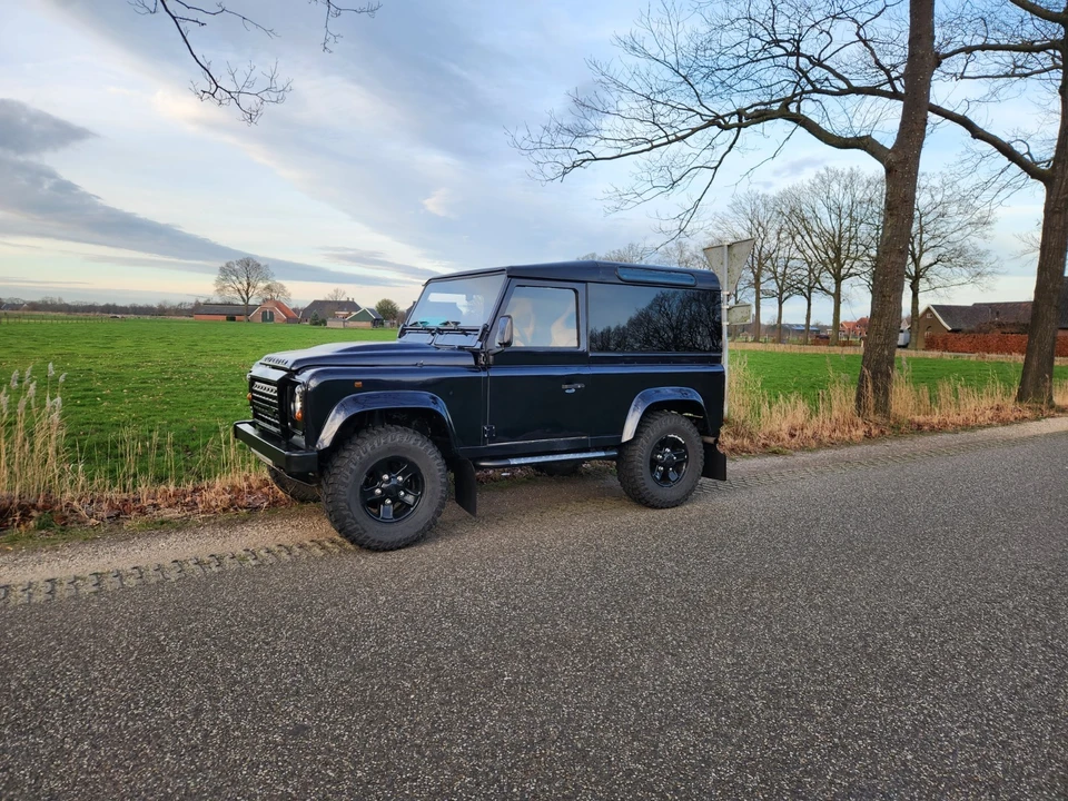 1996 Land Rover Defender 90 - Image 11 of 21