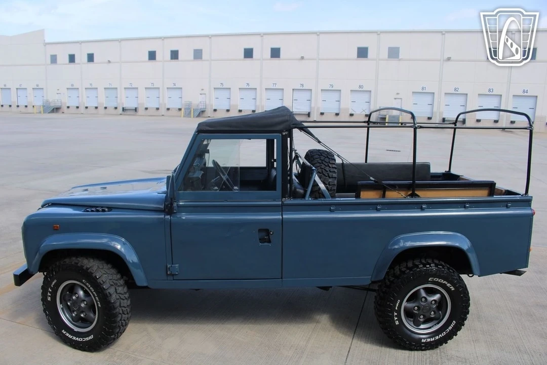 1996 Land Rover Defender - Image 4 of 12