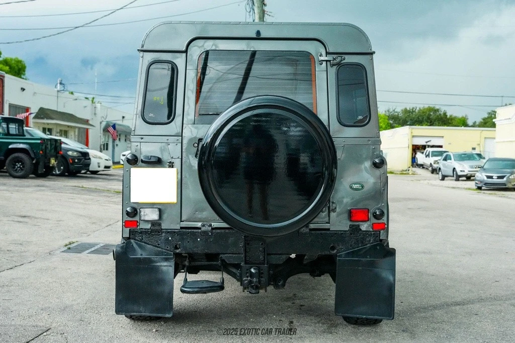1996 Land Rover Defender - Image 7 of 12