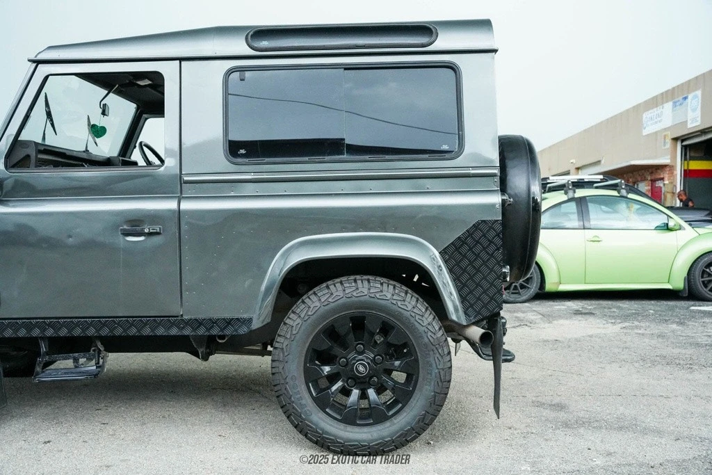1996 Land Rover Defender - Image 5 of 12