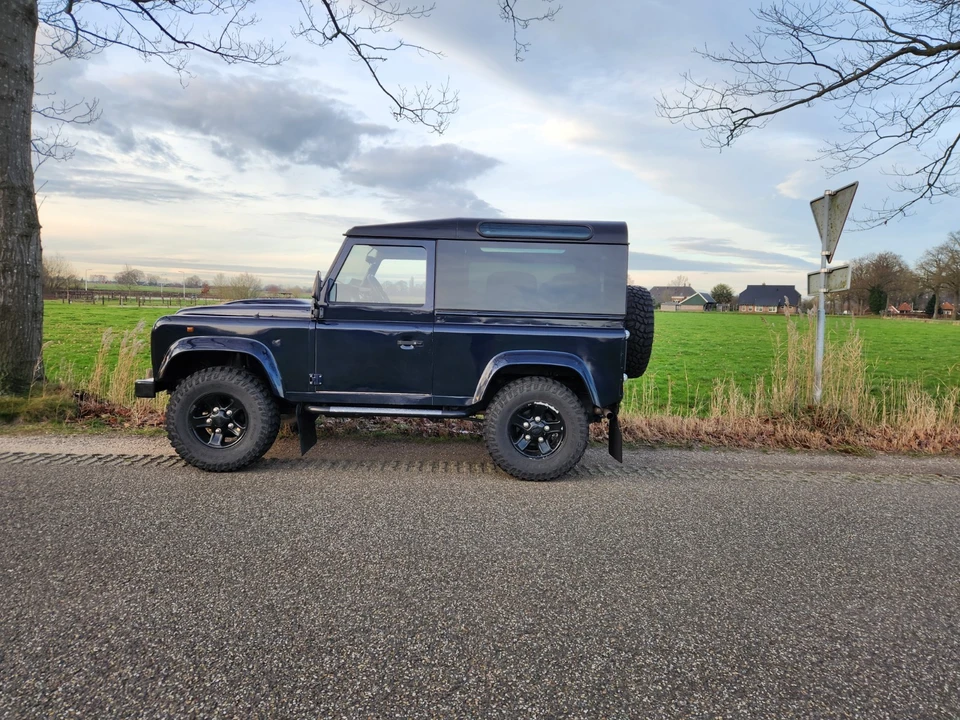 1996 Land Rover Defender 90 - Image 10 of 21