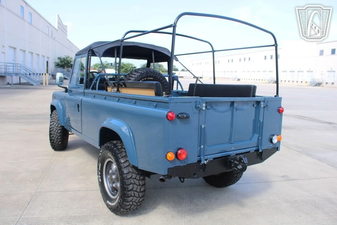 1996 Land Rover Defender - Image 9 of 12