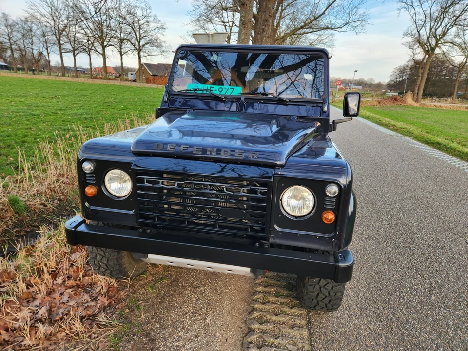 1996 Land Rover Defender 90 - Image 7 of 21