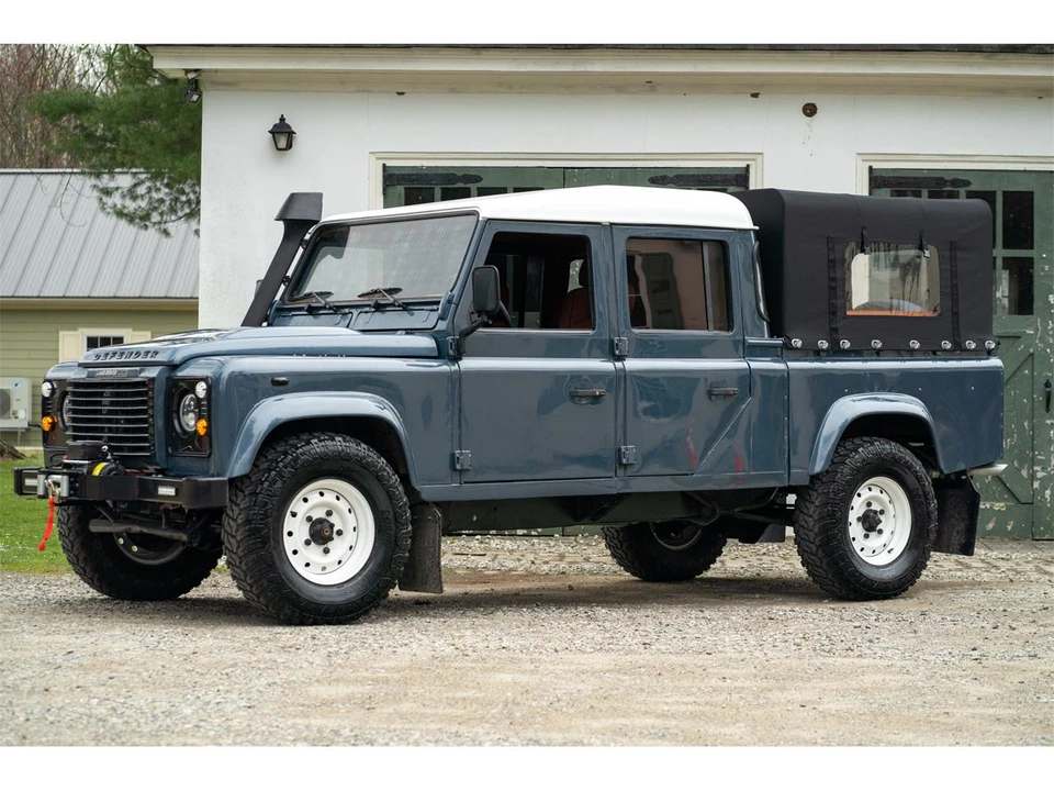 1996 Land Rover Defender 110 - Image 5 of 31