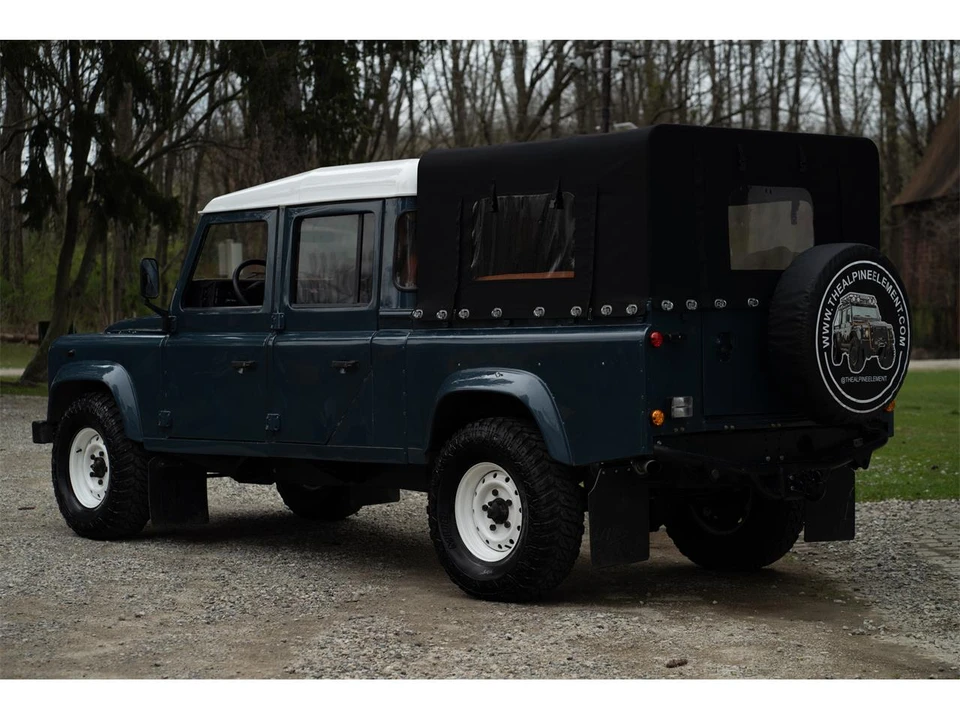 1996 Land Rover Defender 110 - Image 10 of 31