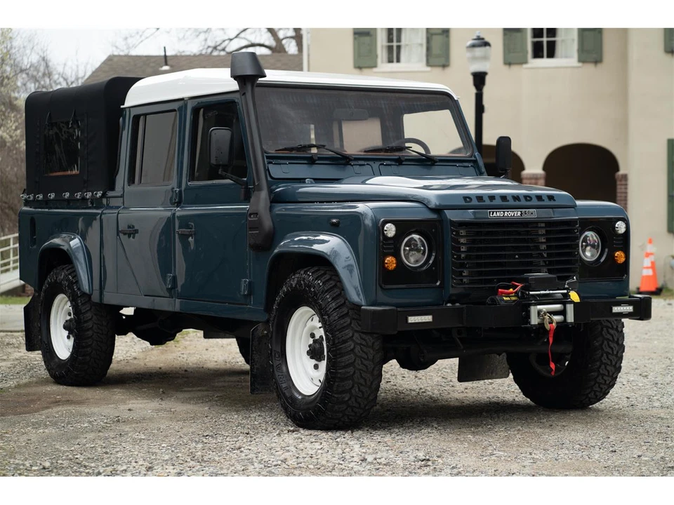 1996 Land Rover Defender 110 - Image 17 of 31