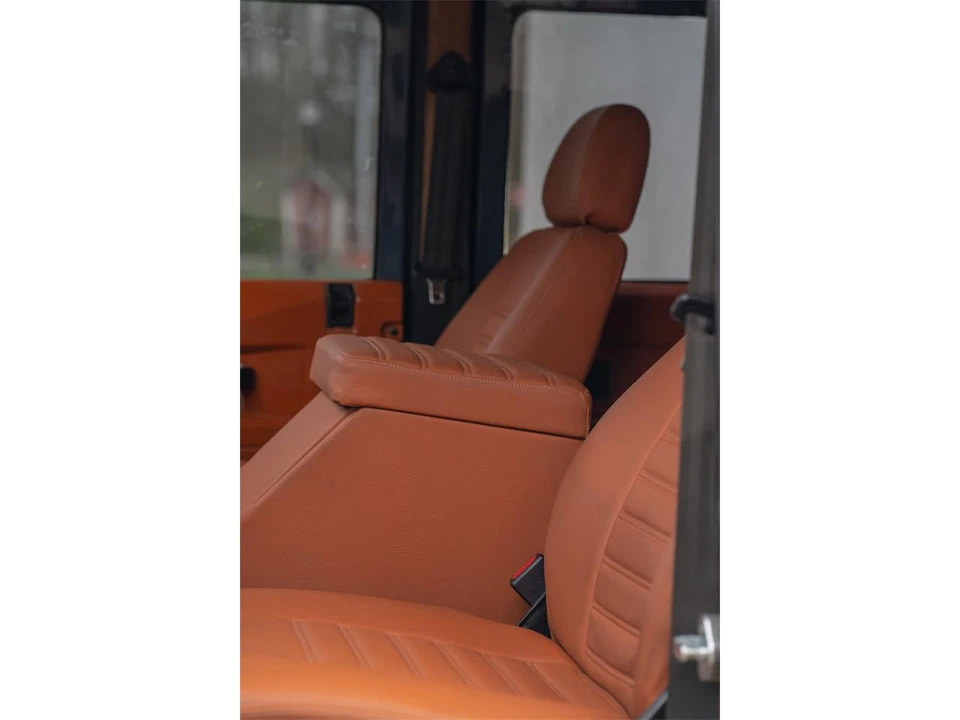 1996 Land Rover Defender 110 - Image 21 of 31