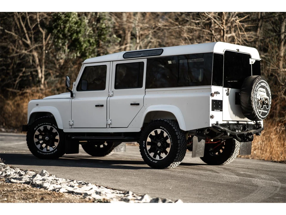 1996 Land Rover Defender 110 - Image 4 of 31