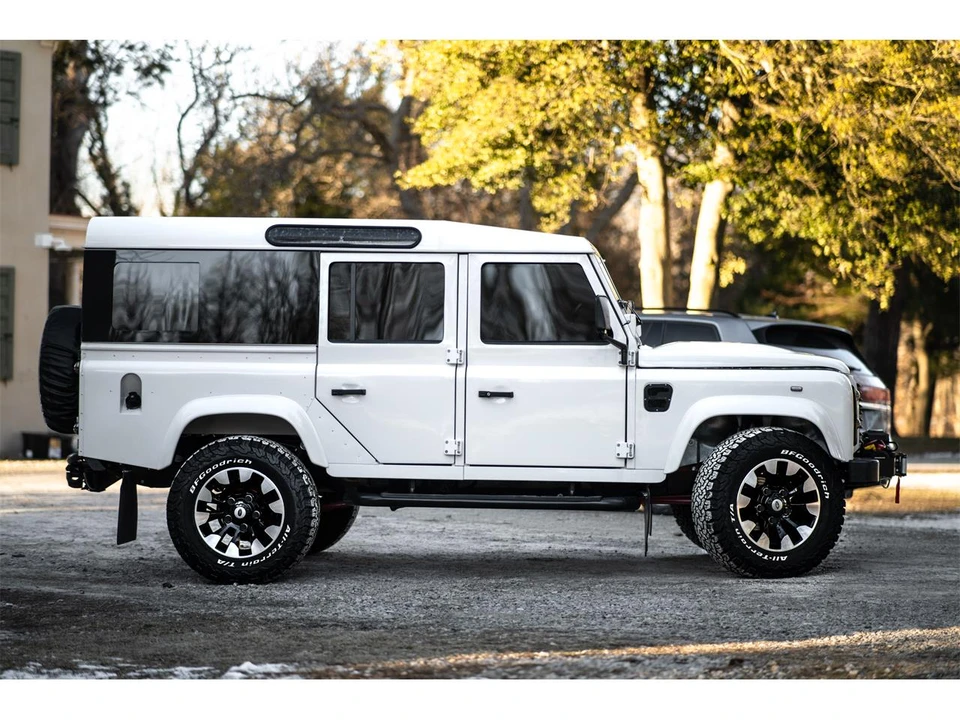 1996 Land Rover Defender 110 - Image 15 of 31