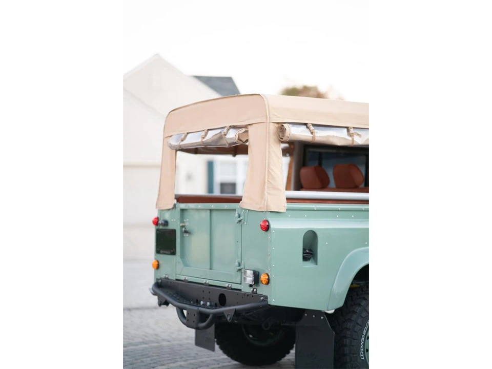 1996 Land Rover Defender 110 - Image 8 of 16