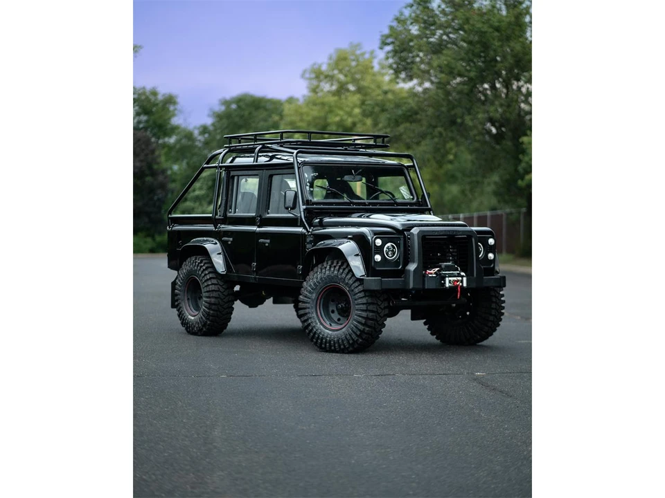 1996 Land Rover Defender 110 - Image 3 of 23