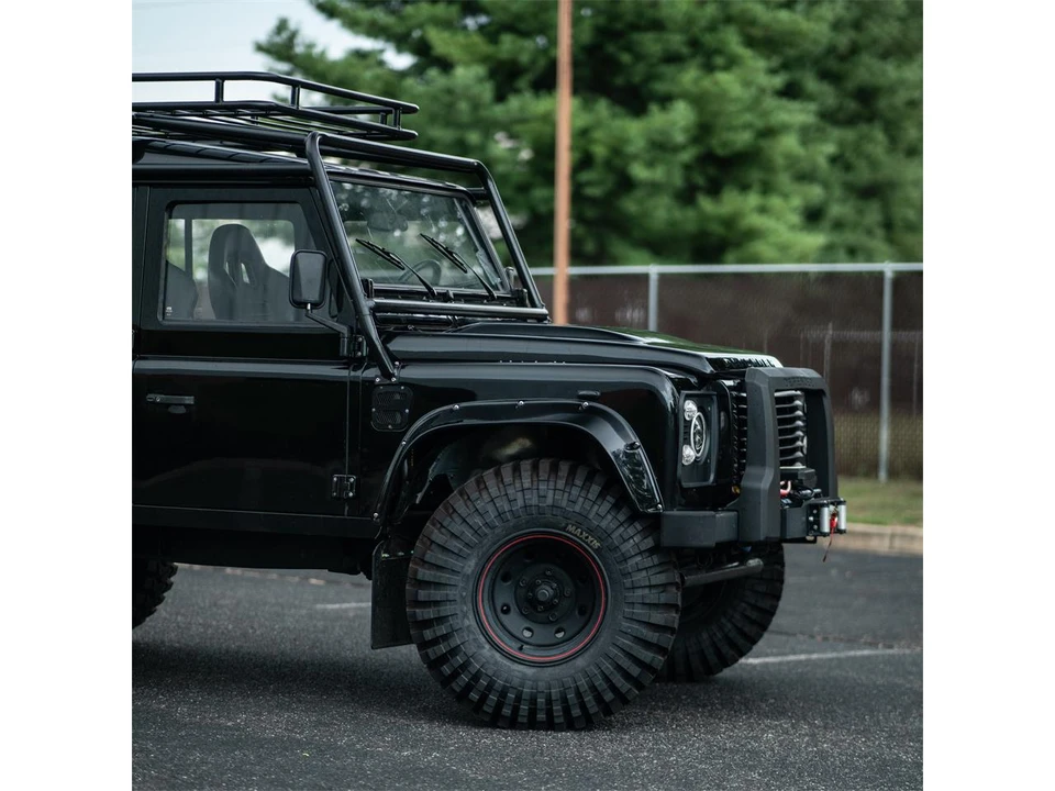 1996 Land Rover Defender 110 - Image 5 of 23