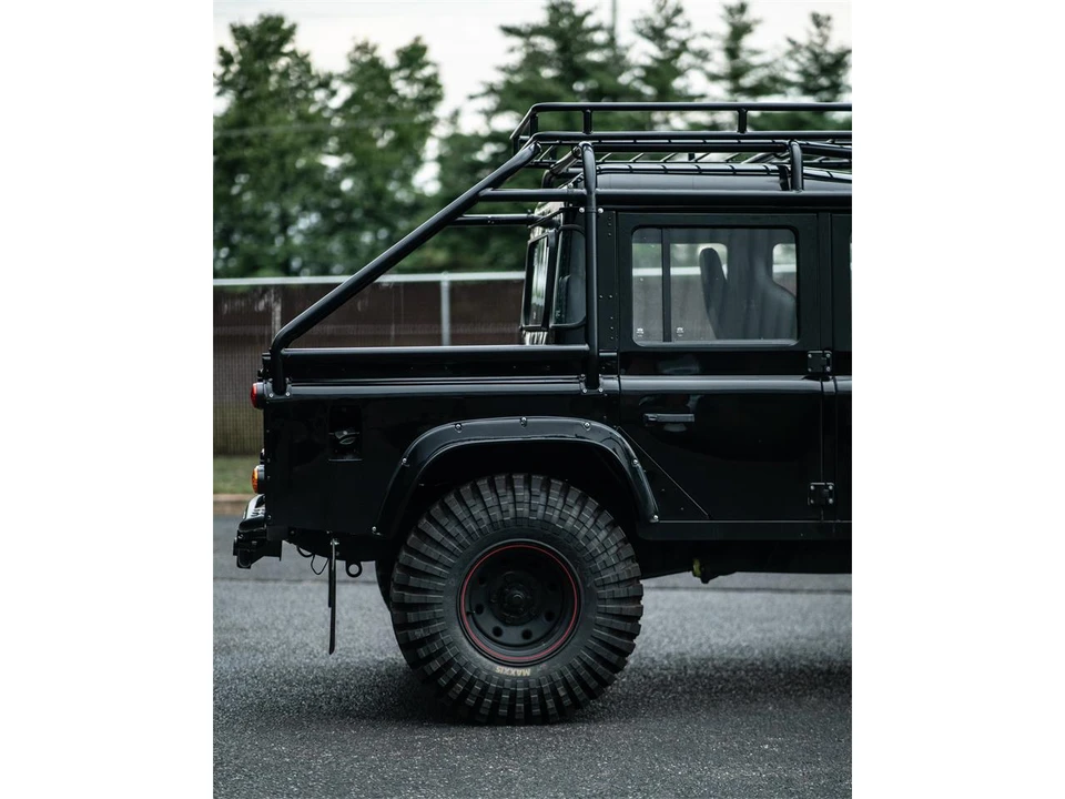 1996 Land Rover Defender 110 - Image 6 of 23