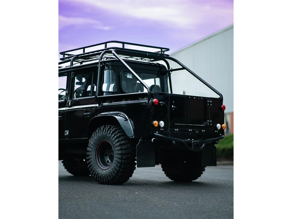 1996 Land Rover Defender 110 - Image 10 of 23