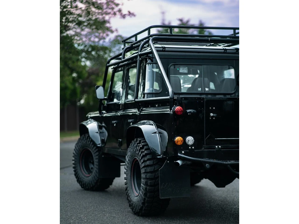 1996 Land Rover Defender 110 - Image 11 of 23