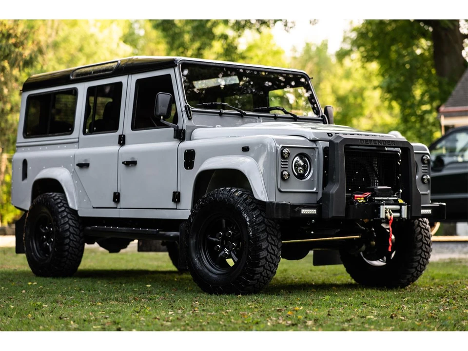 1996 Land Rover Defender 110 - Image 6 of 31
