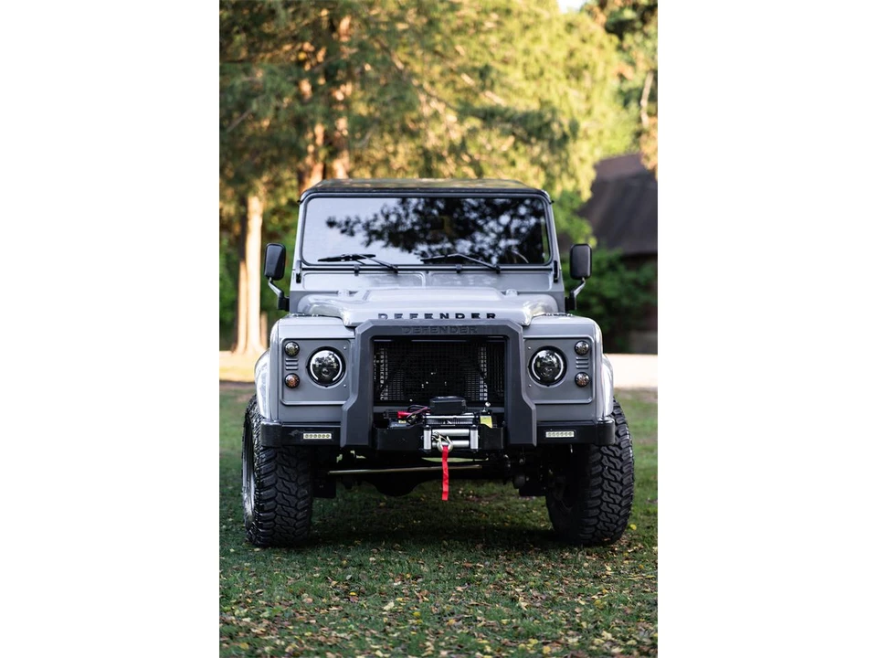 1996 Land Rover Defender 110 - Image 8 of 31