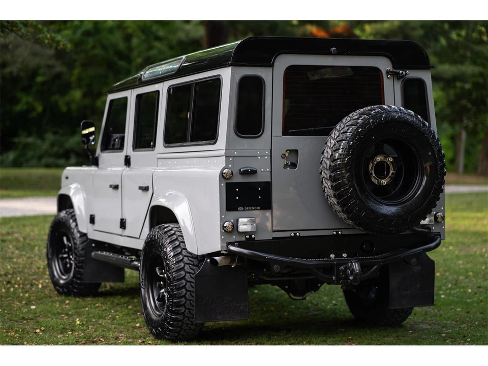 1996 Land Rover Defender 110 - Image 12 of 31
