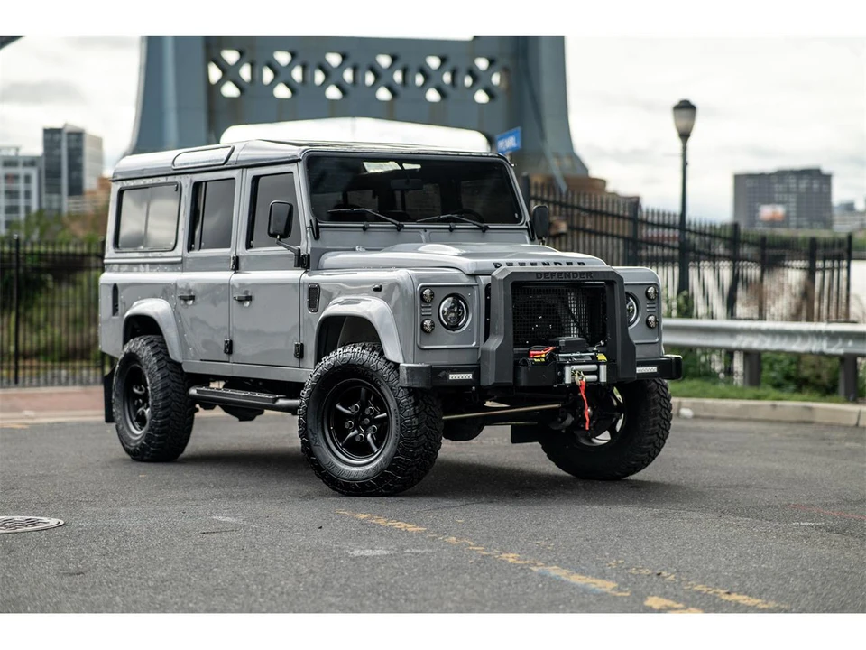 1996 Land Rover Defender 110 - Image 18 of 31