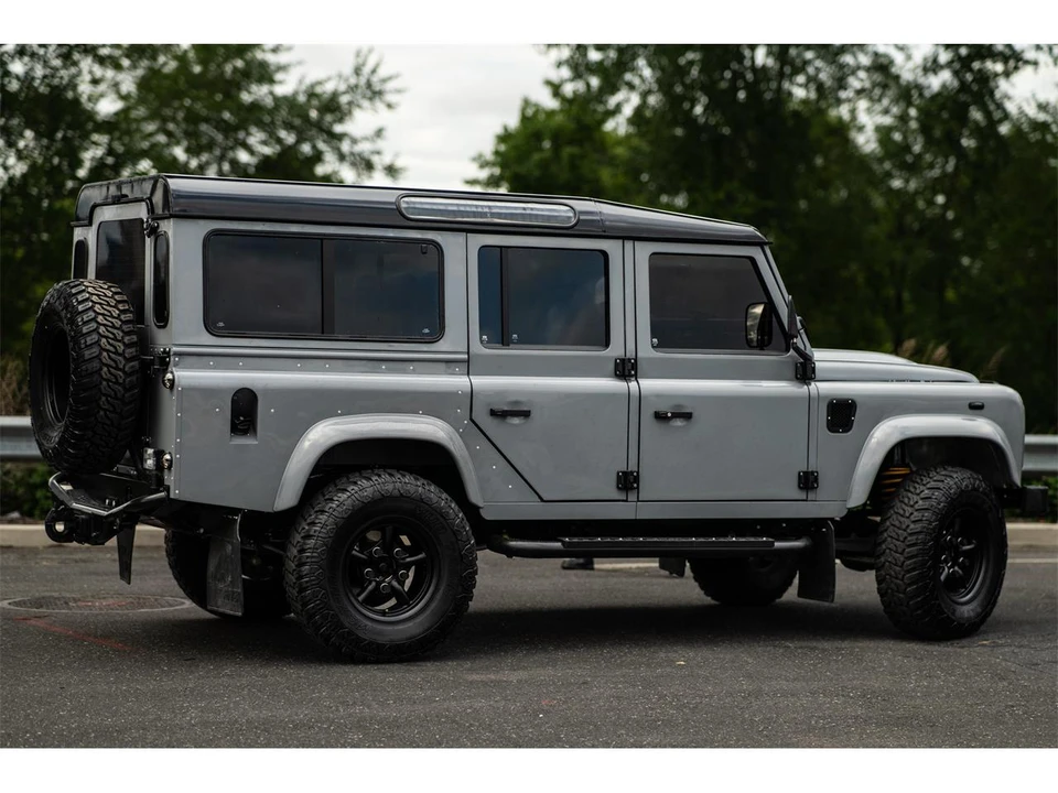 1996 Land Rover Defender 110 - Image 20 of 31