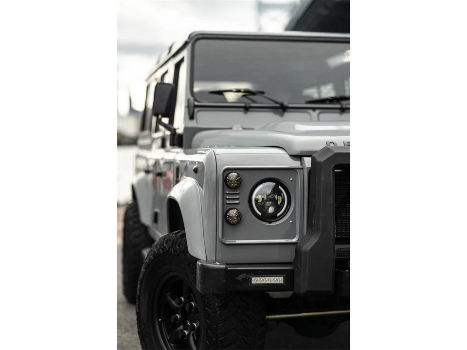 1996 Land Rover Defender 110 - Image 24 of 31