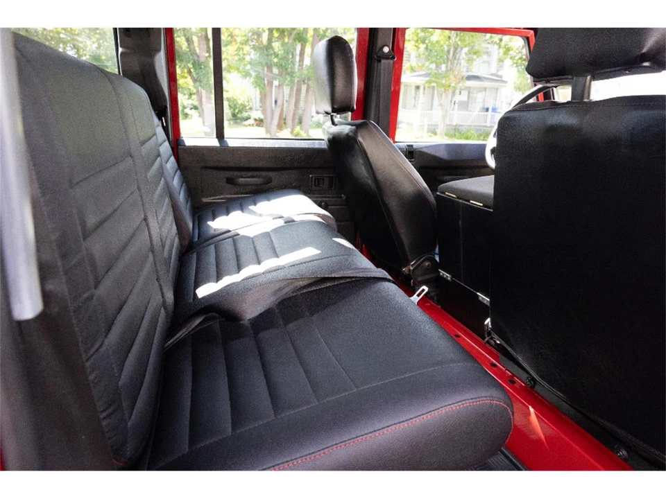 1996 Land Rover Defender 110 - Image 11 of 19