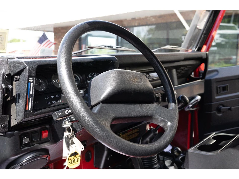 1996 Land Rover Defender 110 - Image 15 of 19
