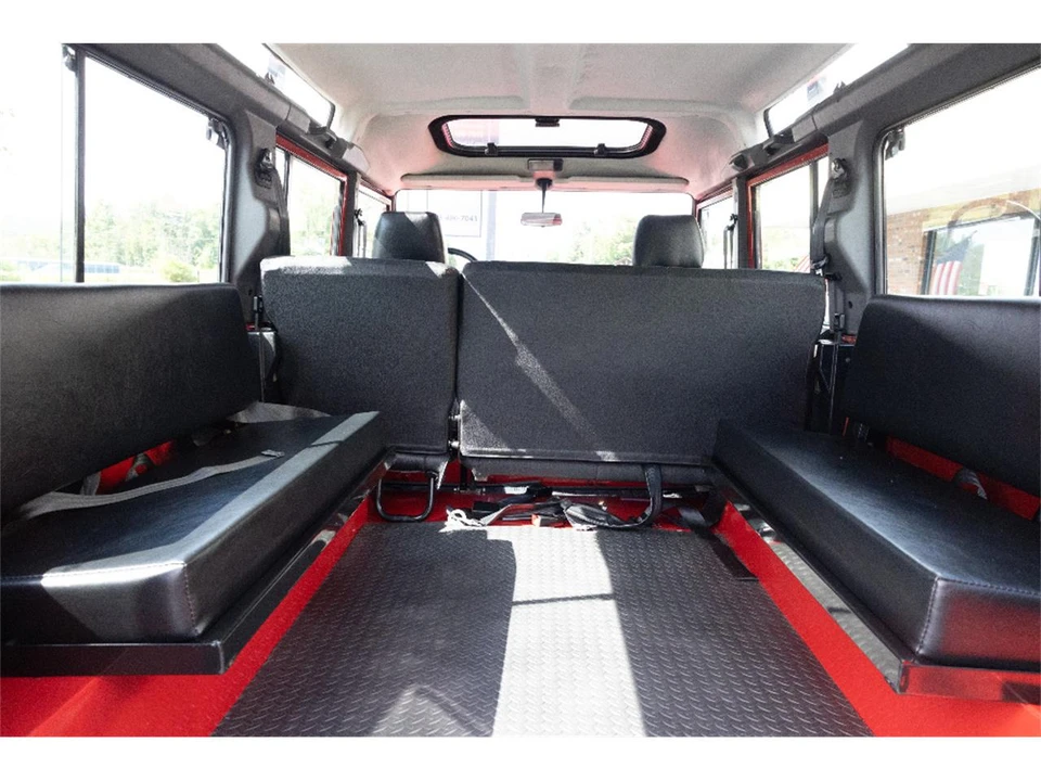 1996 Land Rover Defender 110 - Image 10 of 19